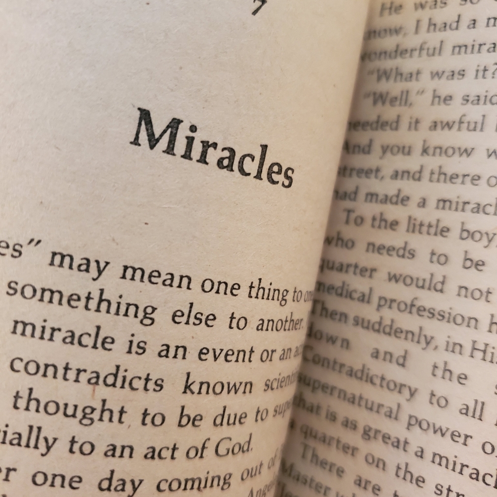 Glimpse Into Glory,by Kathryn Kuhlman - Picture 6 of 12